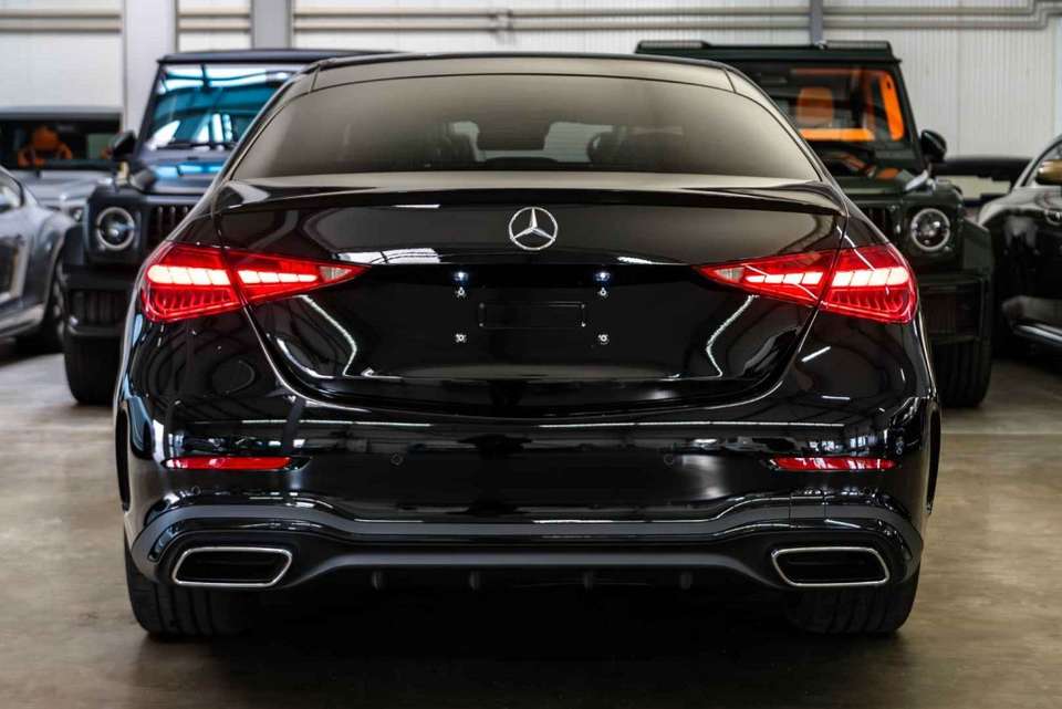 Mercedes-Benz C 300 - Imagem 14