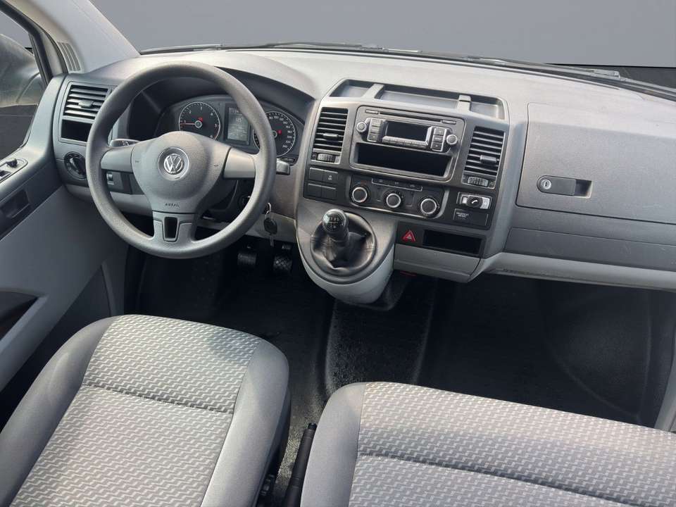 Volkswagen T5 Transporter - Imagem 11