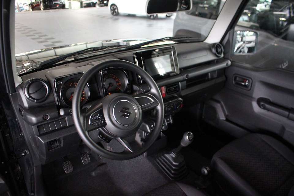 Suzuki Jimny - Imagem 6