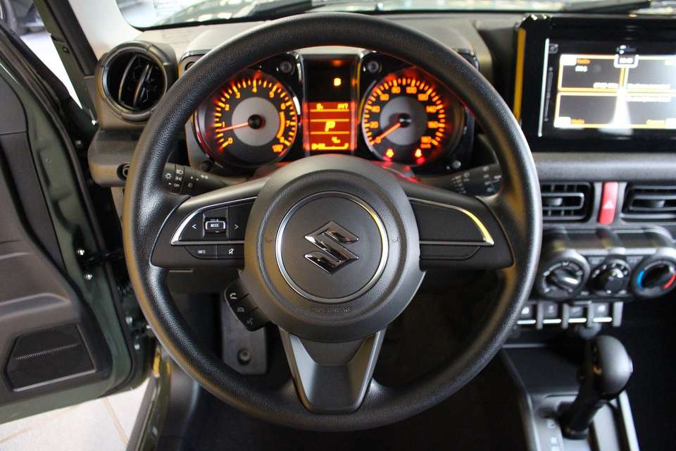 Suzuki Jimny - Imagem 13