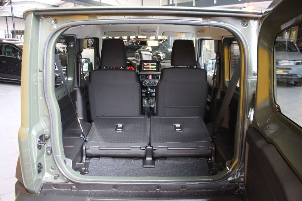 Suzuki Jimny - Imagem 11