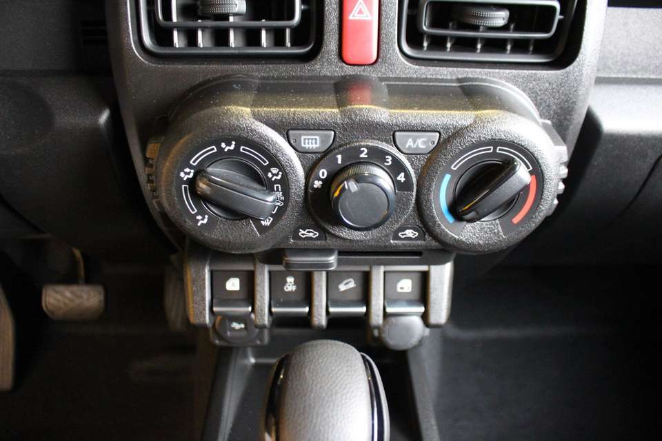 Suzuki Jimny - Imagem 15