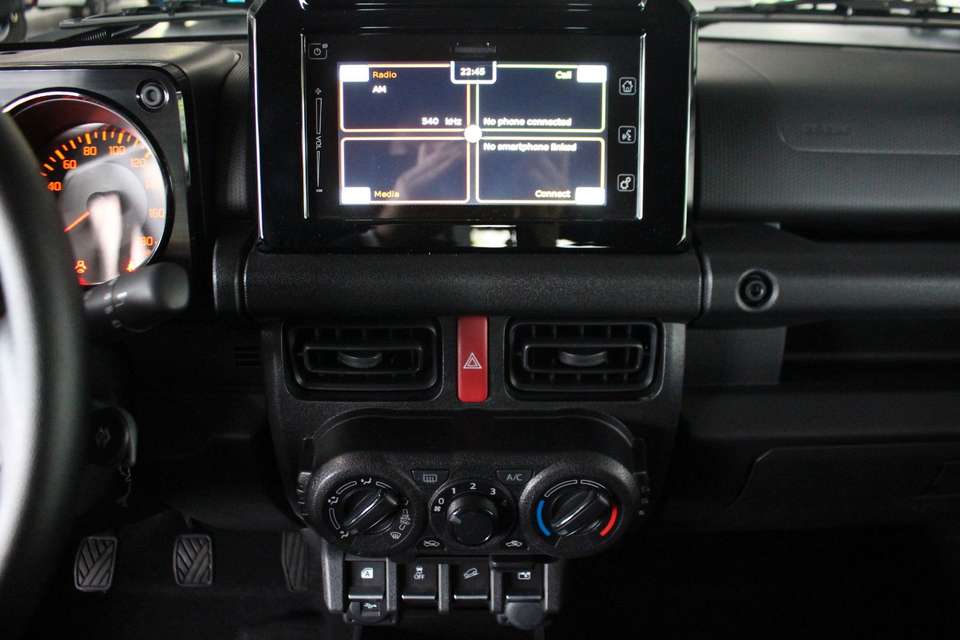 Suzuki Jimny - Imagem 14