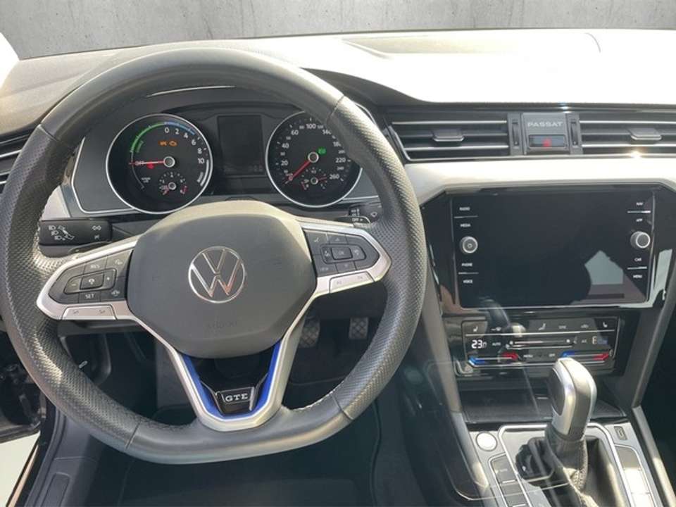Volkswagen Passat Variant - Imagem 11