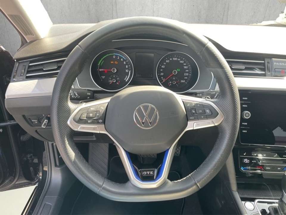 Volkswagen Passat Variant - Imagem 12