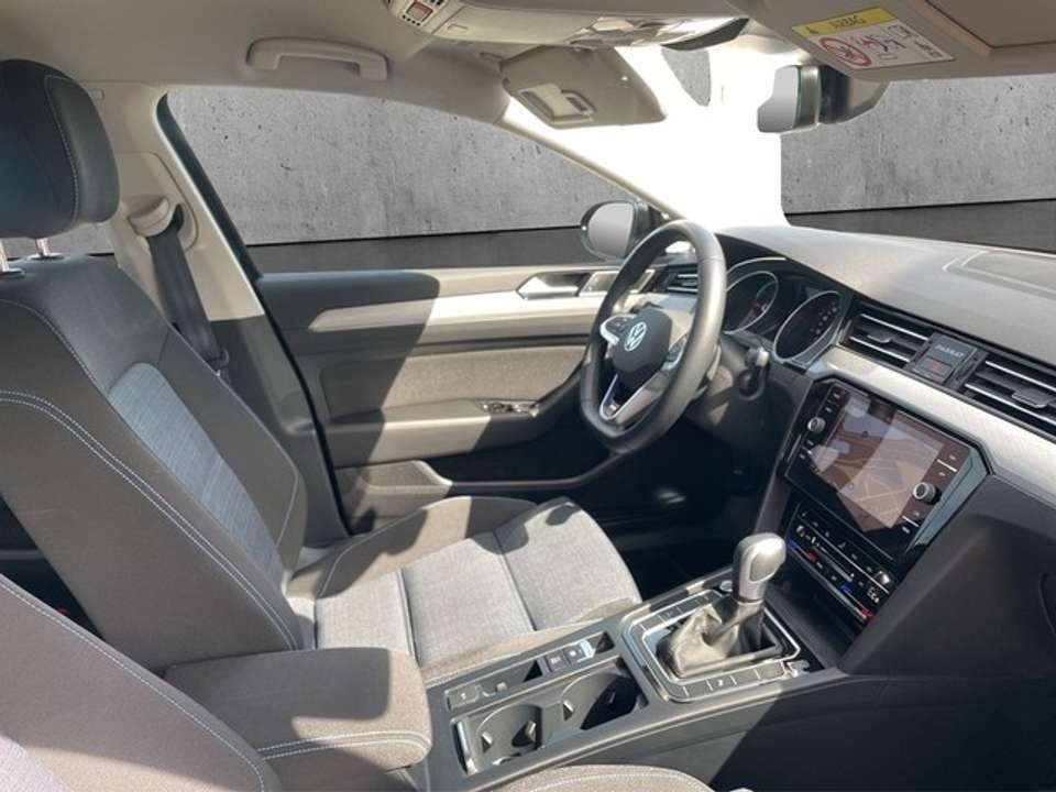 Volkswagen Passat Variant - Imagem 14