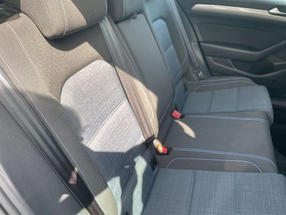 Volkswagen Passat Variant - Imagem 15