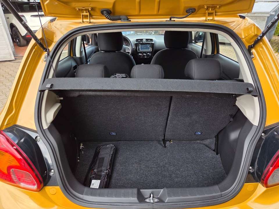 Mitsubishi Space Star - Imagem 15