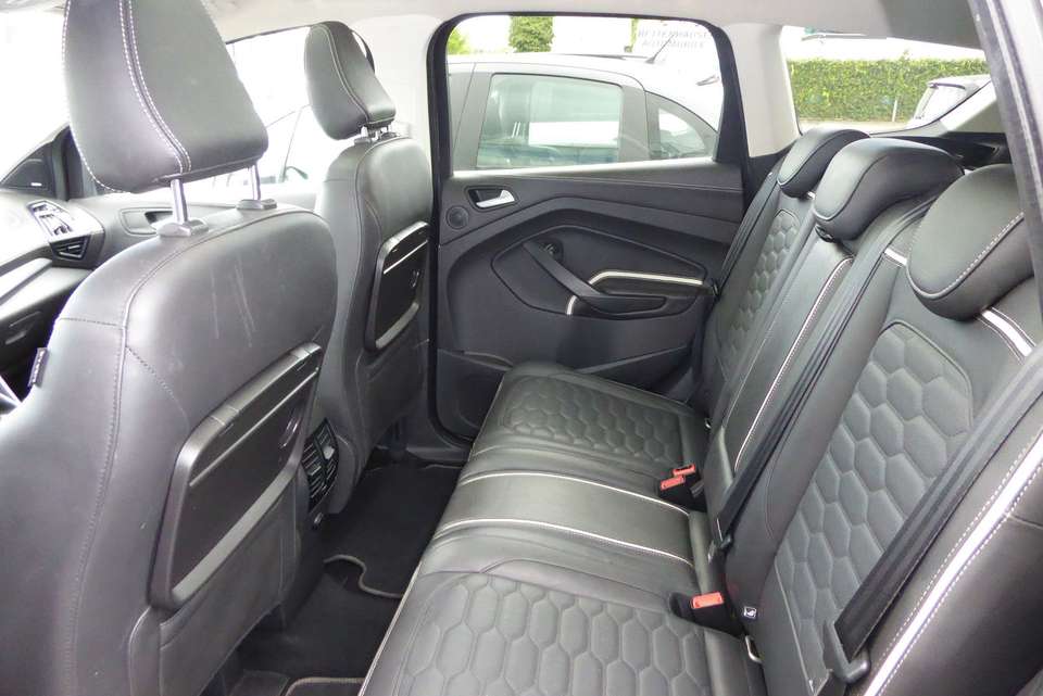 Ford Kuga - Imagem 16