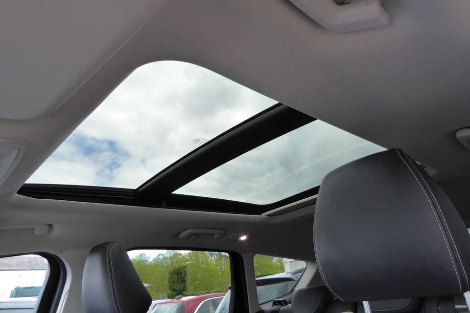 Ford Kuga - Imagem 17