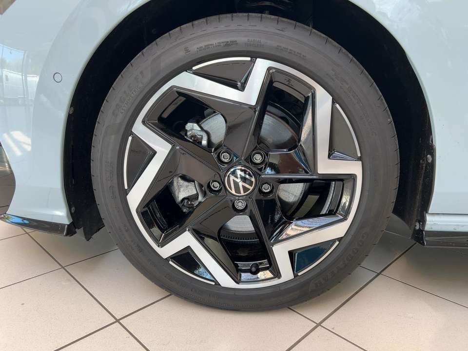 Volkswagen Golf - Imagem 12