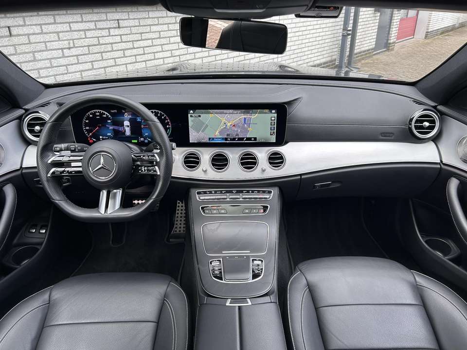 Mercedes-Benz E 300 - Imagem 5