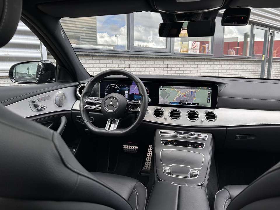 Mercedes-Benz E 300 - Imagem 15