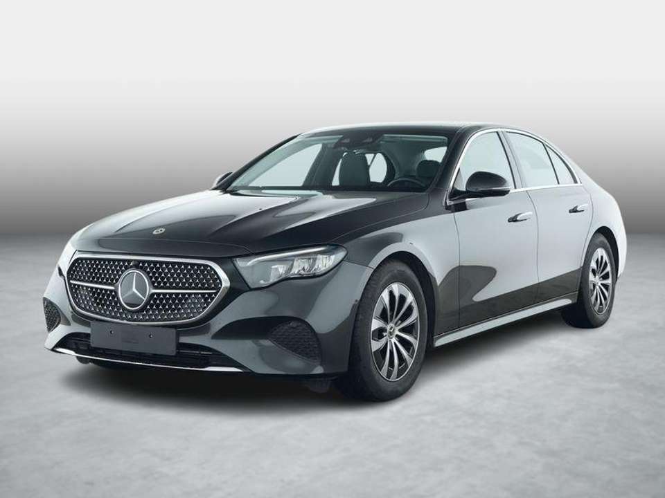 Mercedes-Benz E 200 - Imagem 1