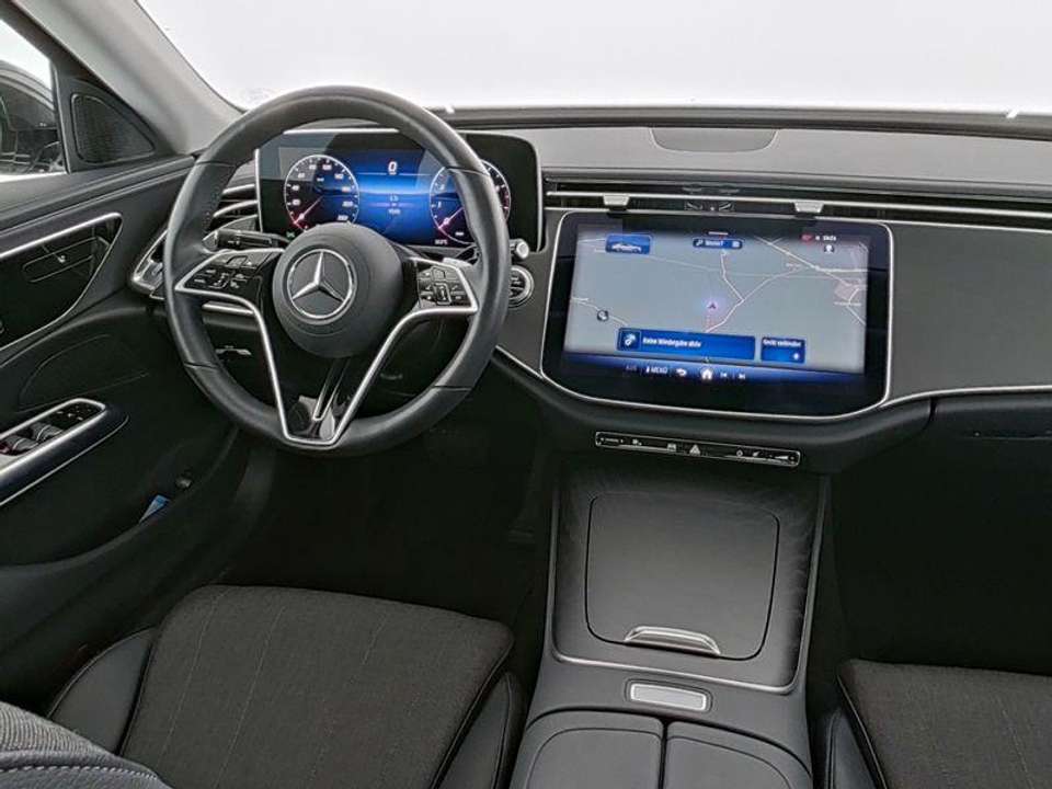 Mercedes-Benz E 200 - Imagem 6