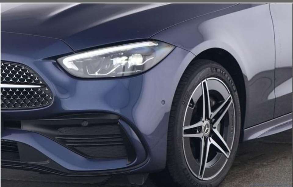 Mercedes-Benz C 300 - Imagem 8