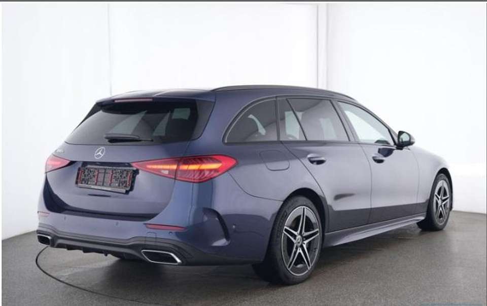 Mercedes-Benz C 300 - Imagem 9