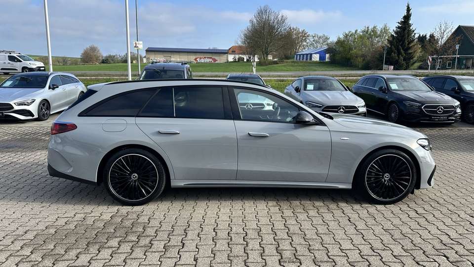 Mercedes-Benz E 300 - Imagem 4