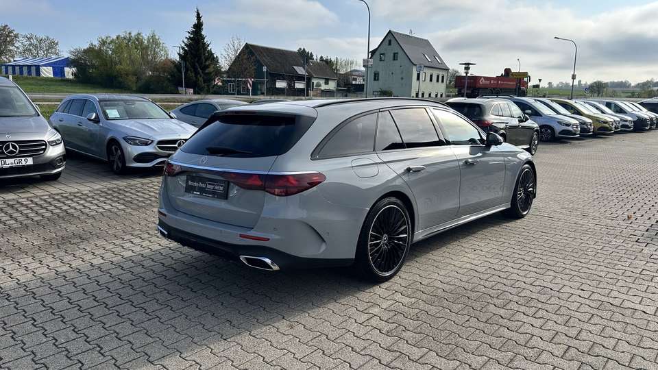 Mercedes-Benz E 300 - Imagem 5