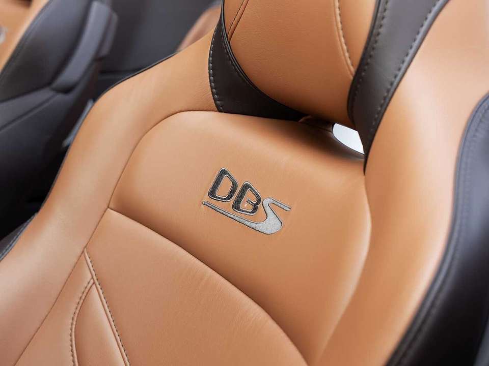 Aston Martin DBS - Imagem 5