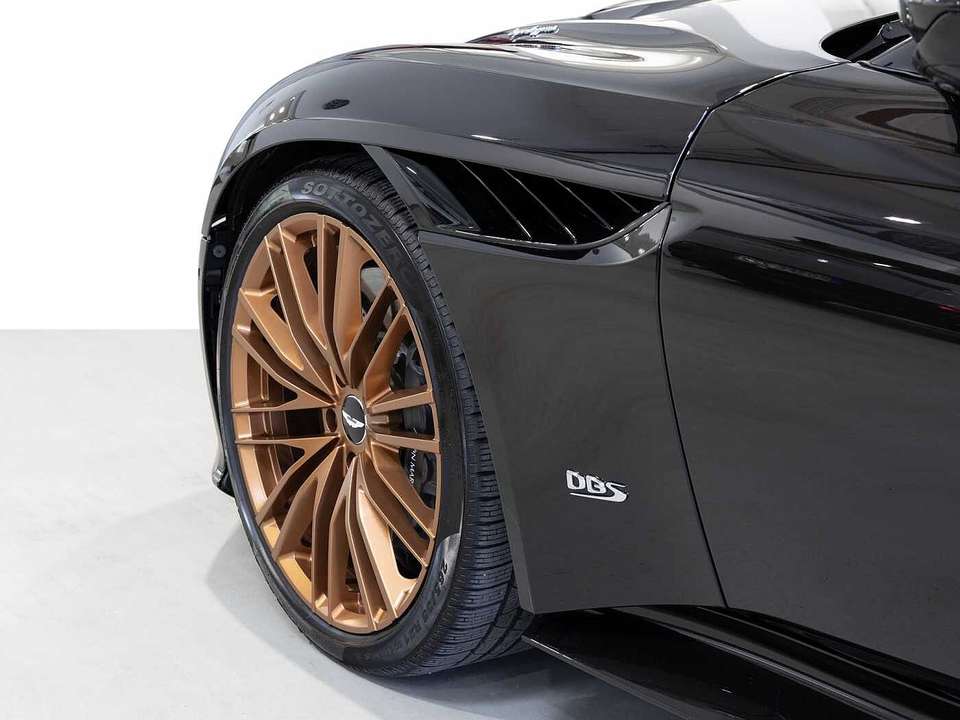 Aston Martin DBS - Imagem 9