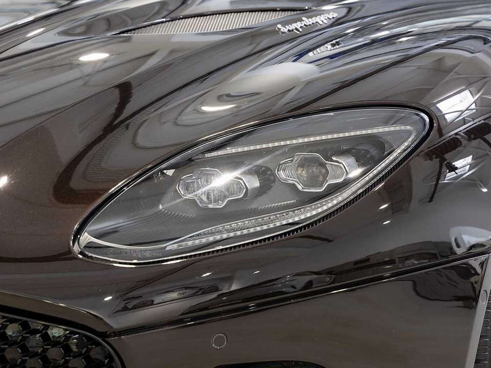 Aston Martin DBS - Imagem 12