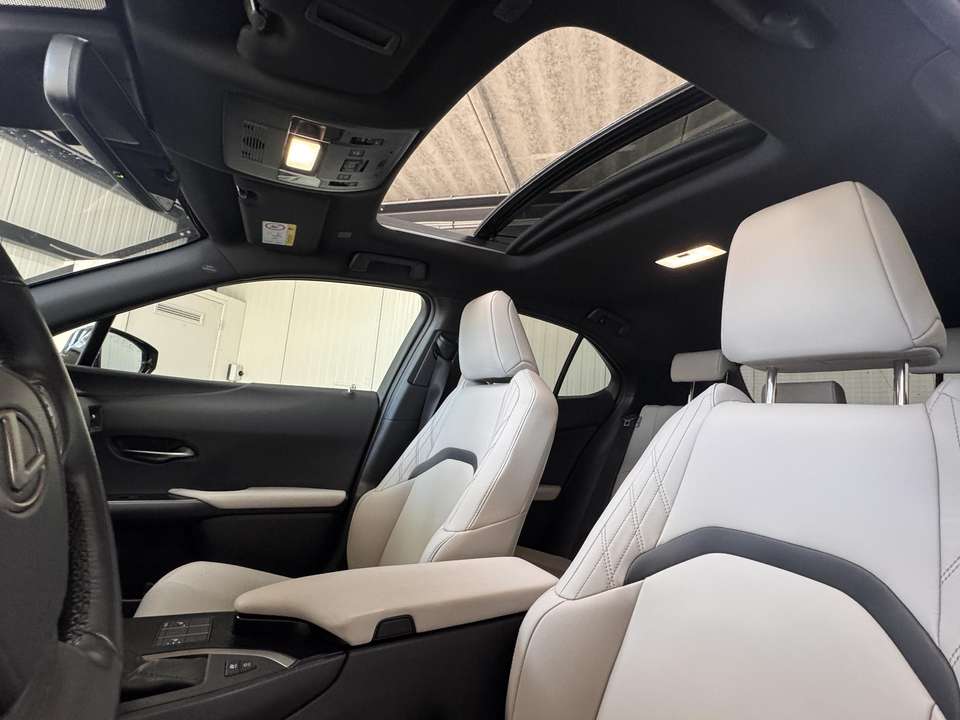 Lexus UX 250h - Imagem 4