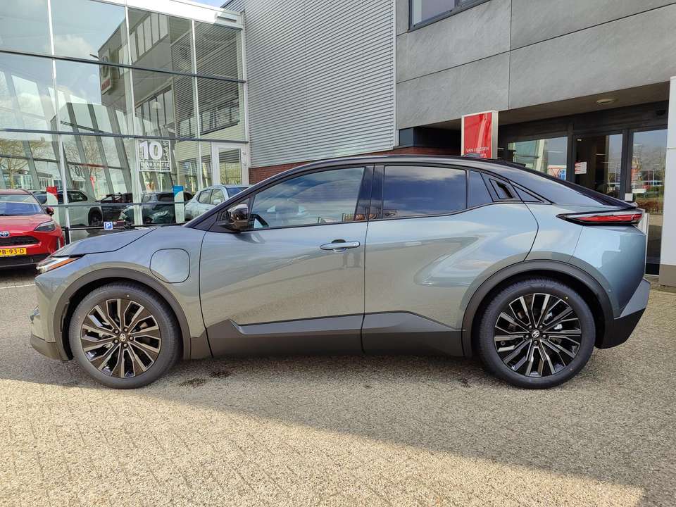 Toyota C-HR+ - Imagem 5
