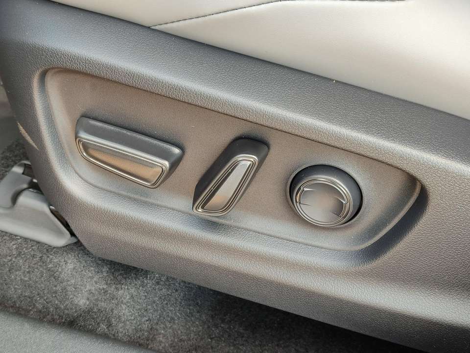 Toyota C-HR+ - Imagem 10