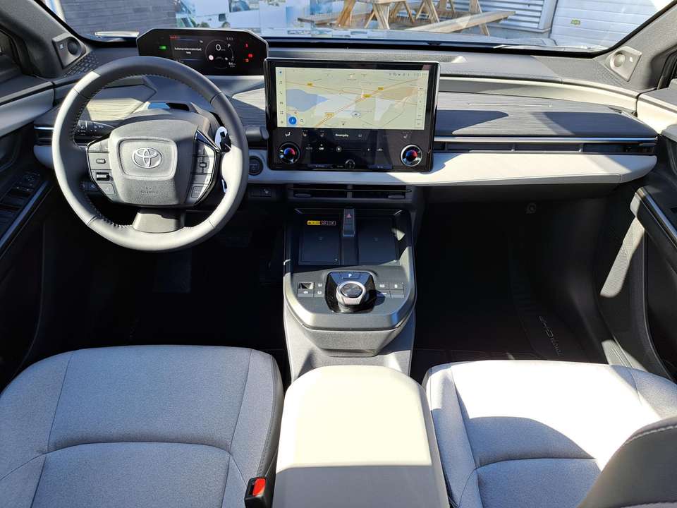 Toyota C-HR+ - Imagem 9