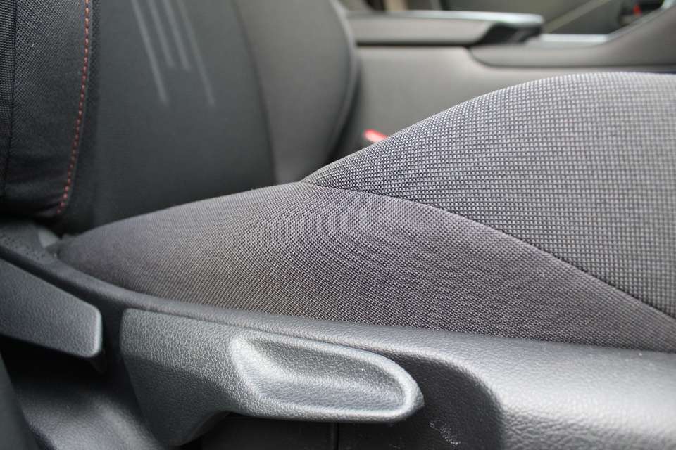 Toyota C-HR - Imagem 8