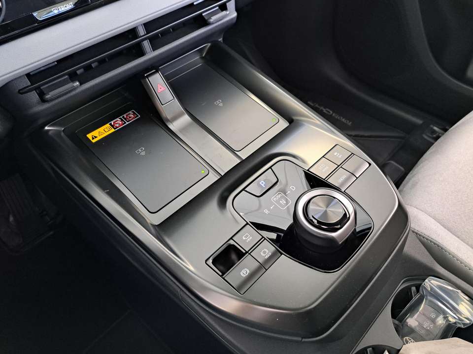 Toyota C-HR+ - Imagem 19