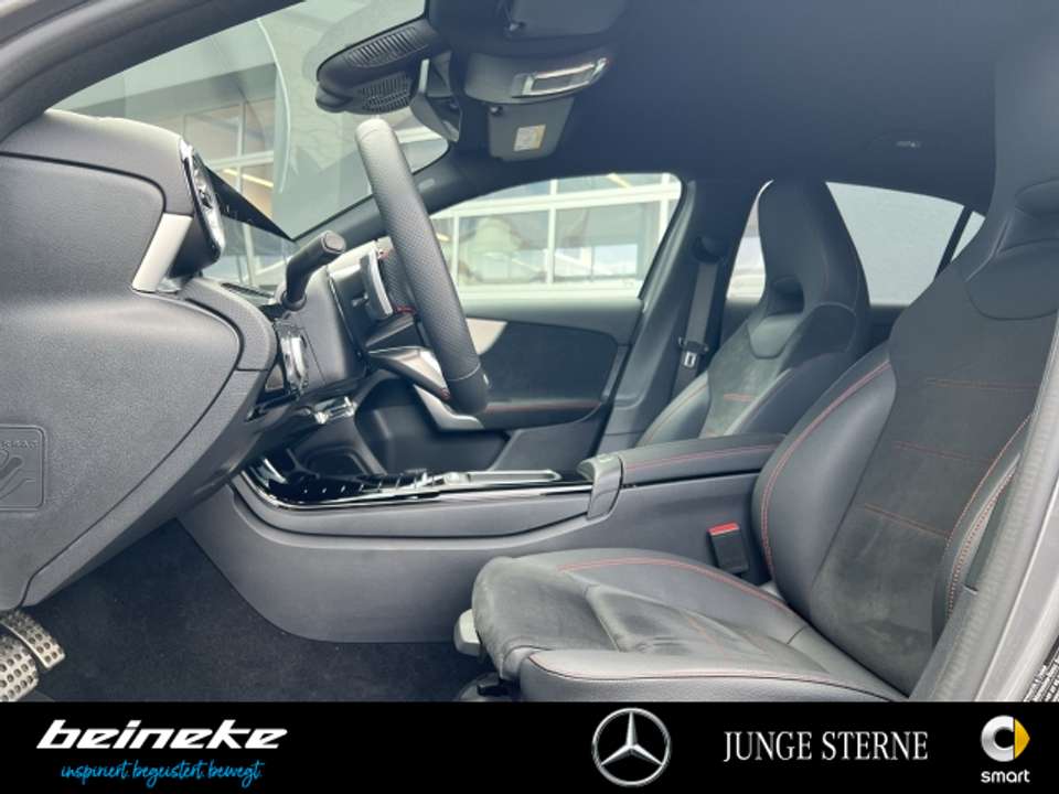 Mercedes-Benz A 180 - Imagem 14