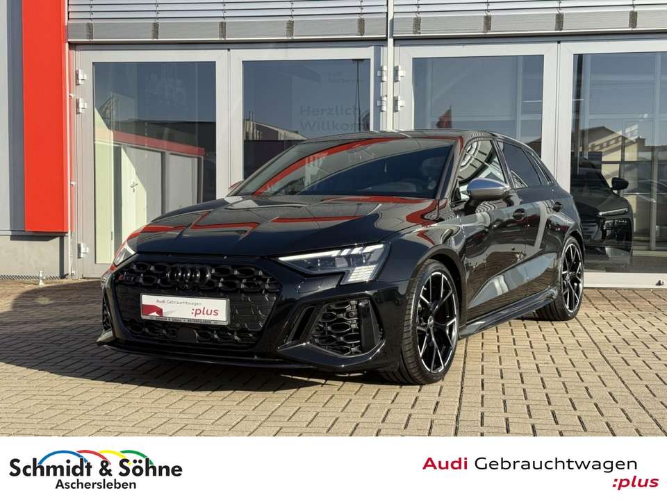 Audi RS3 - Imagem 1