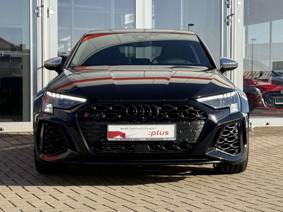 Audi RS3 - Imagem 2