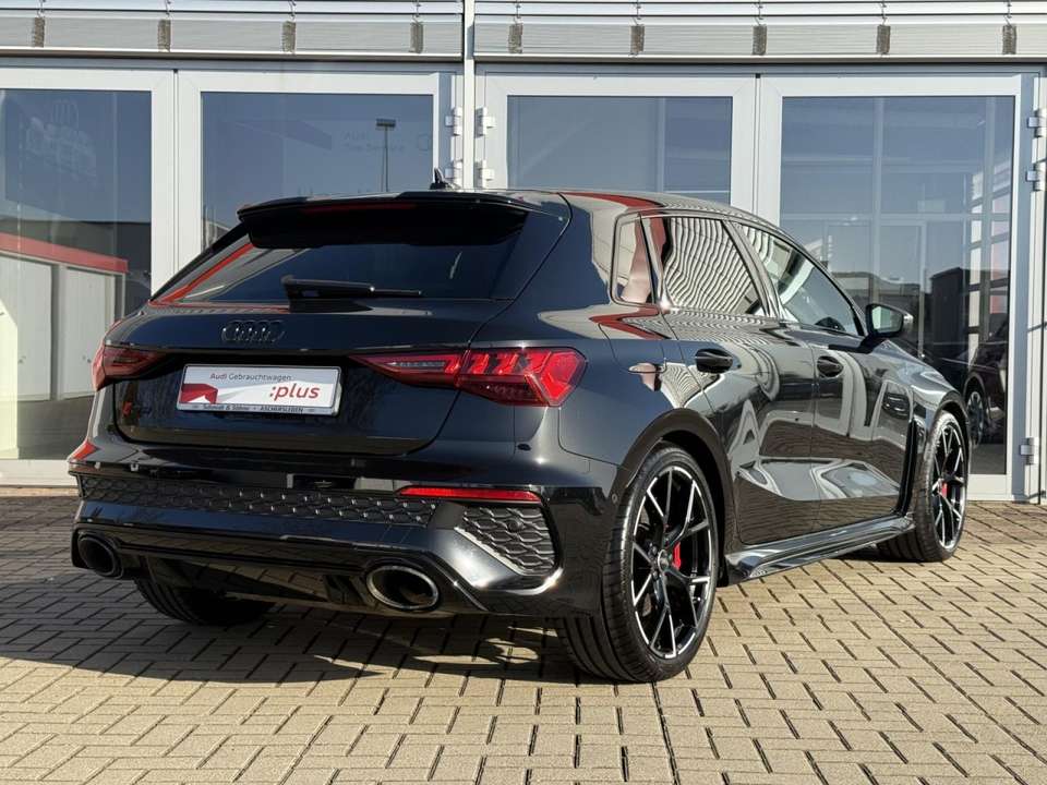 Audi RS3 - Imagem 4