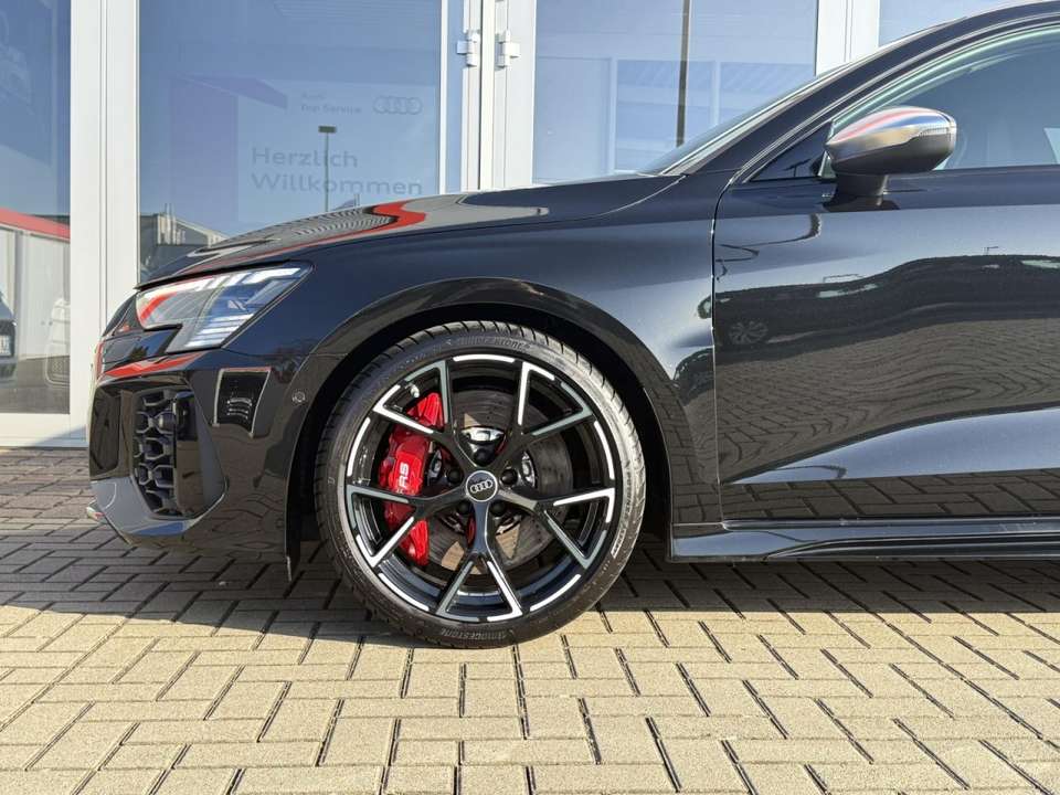 Audi RS3 - Imagem 6