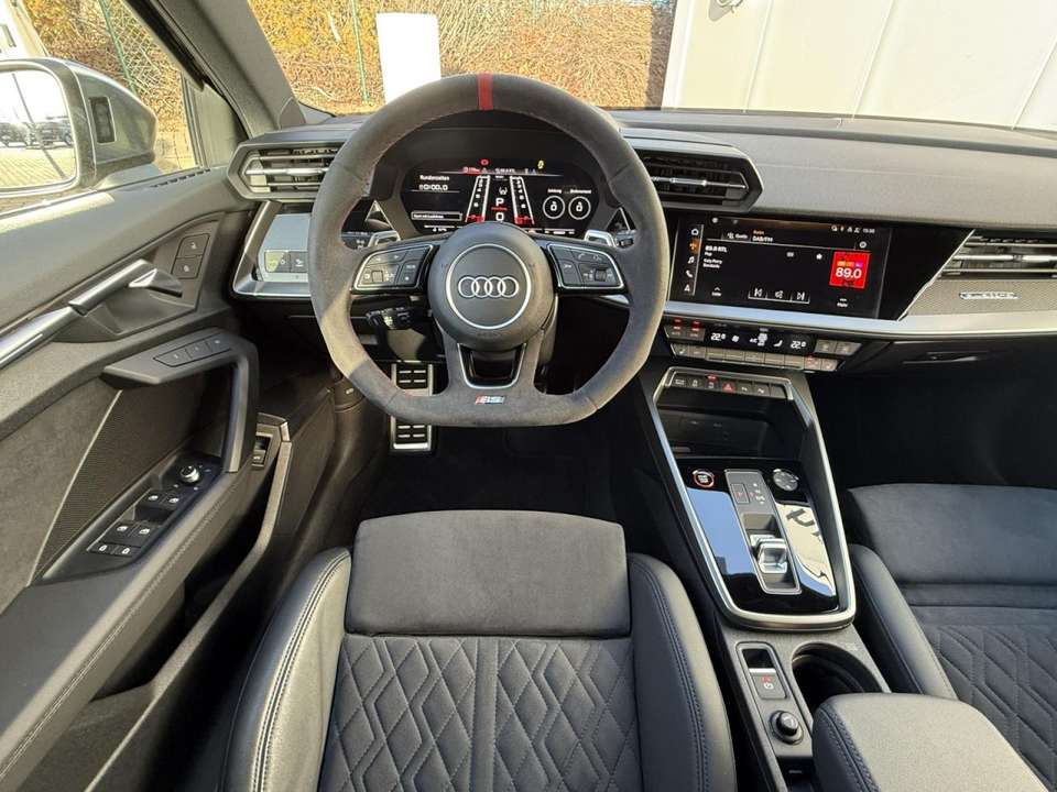 Audi RS3 - Imagem 7