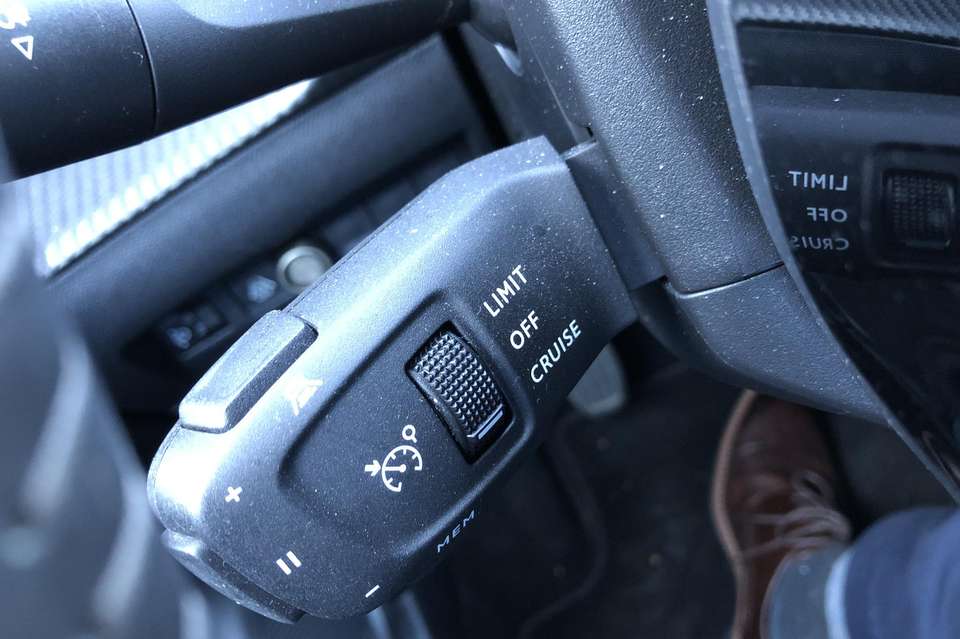 Peugeot 2008 - Imagem 12