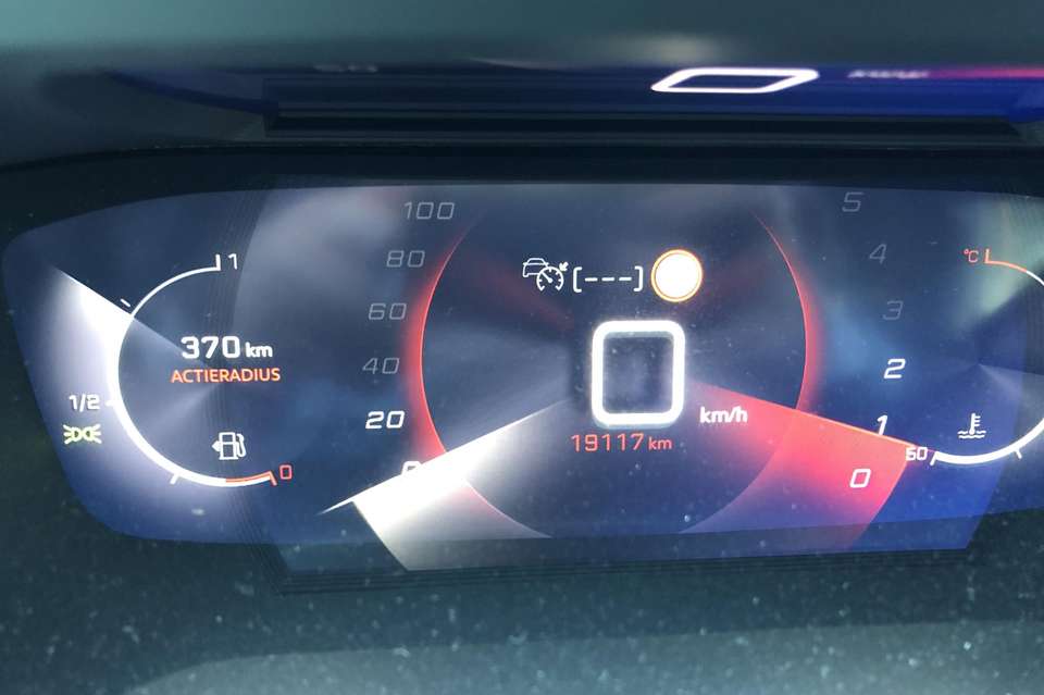 Peugeot 2008 - Imagem 13