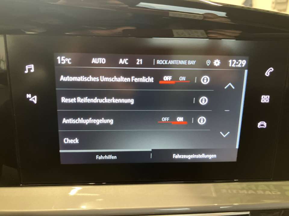 Opel Mokka-E - Imagem 11