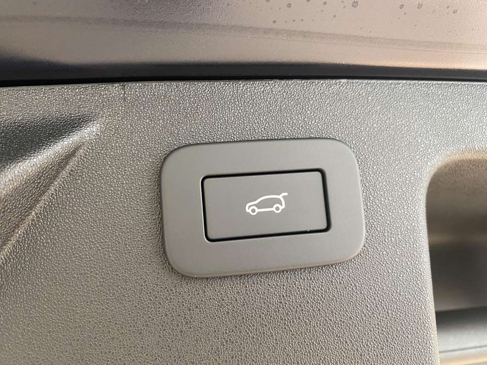 Land Rover Discovery Sport - Imagem 14