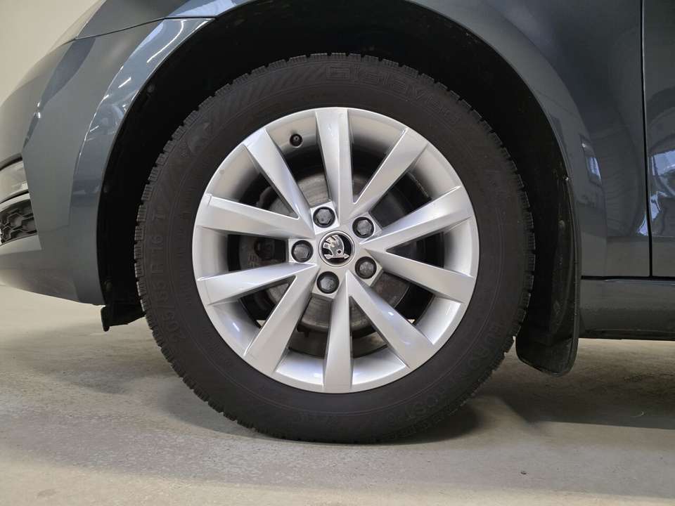 Skoda Octavia - Imagem 7