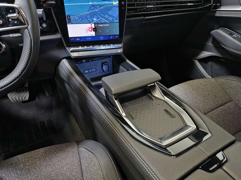 Renault Rafale - Imagem 12