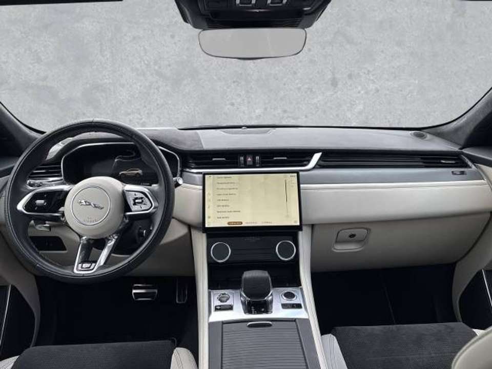 Jaguar F-Pace - Imagem 4