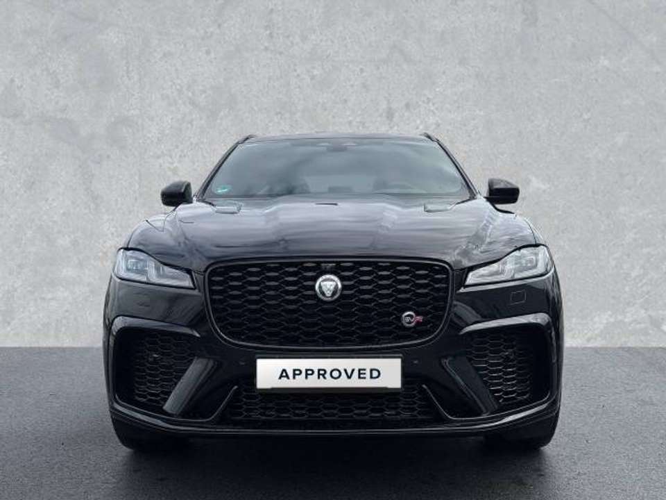 Jaguar F-Pace - Imagem 8