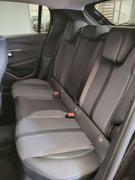 Peugeot 208 - Imagem 14