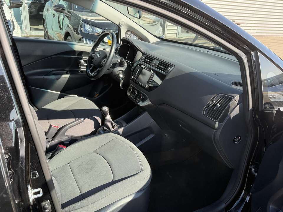 Kia Rio - Imagem 8