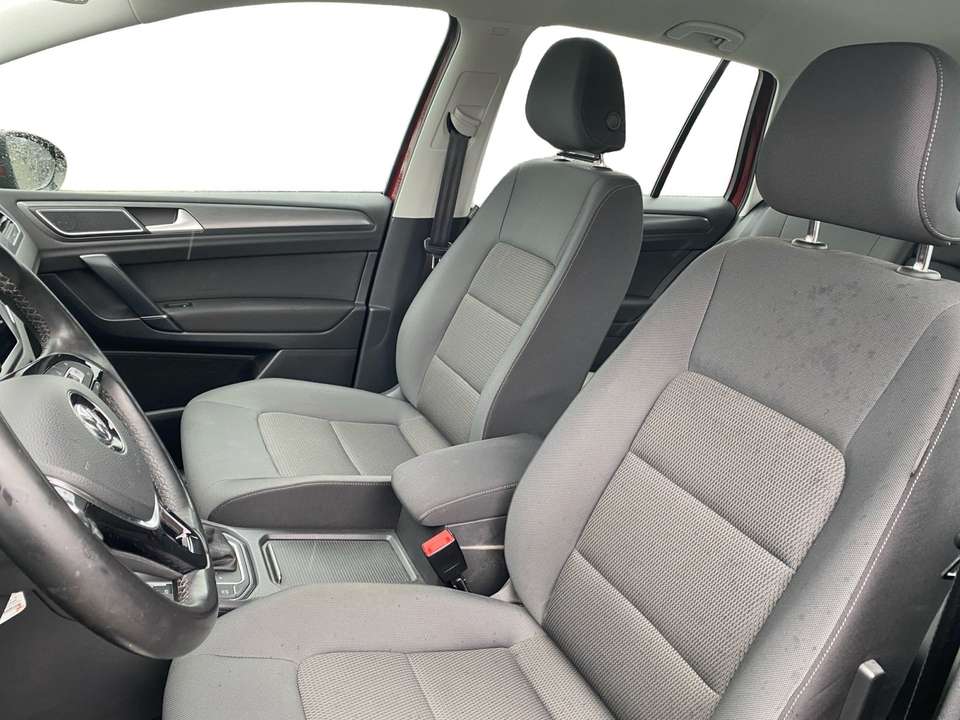 Volkswagen Golf Sportsvan - Imagem 8