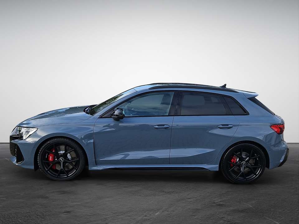 Audi RS3 - Imagem 3